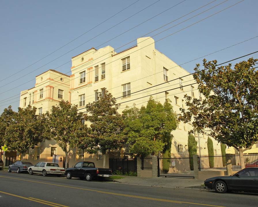 Gower Street Apartments in Los Angeles, CA - Building Photo