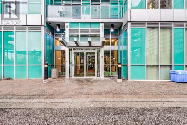 70 Town Centre Court in Toronto, ON - Building Photo - Building Photo