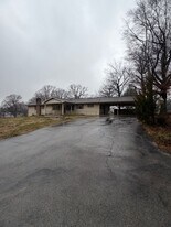 1701 Westside Dr in Maryville, TN - Building Photo