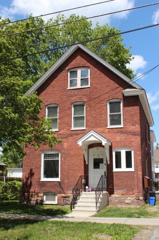 18 Monroe St in Burlington, VT - Building Photo - Building Photo