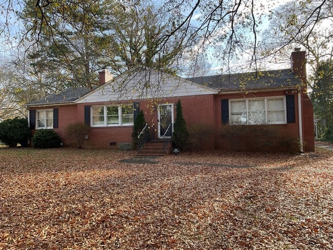 property at 1328 Westbrook Cir