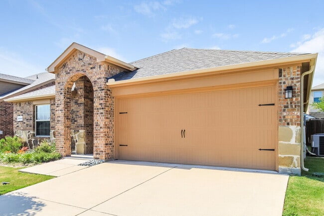 property at 1114 Nickel St