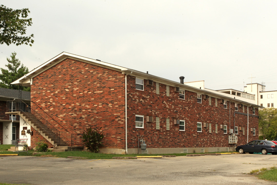 St Mary's Apartments in Louisville, KY - Building Photo