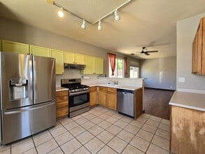 9 Autumn Light Pl in Santa Fe, NM - Building Photo - Building Photo