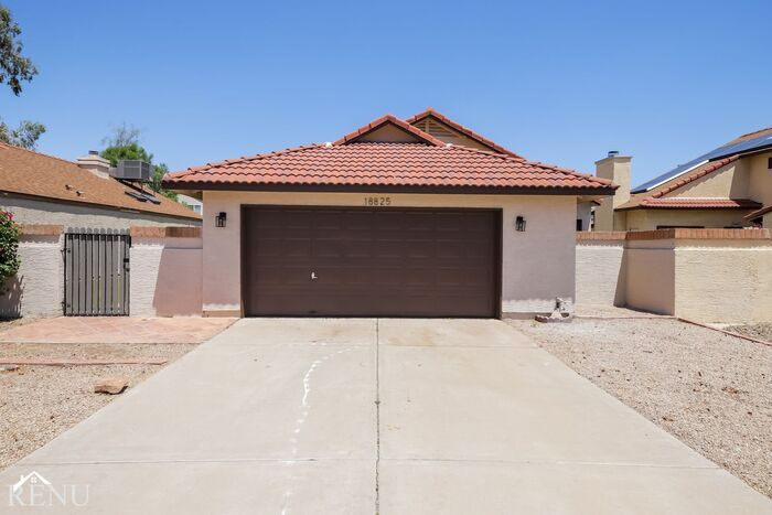 18825 N 45th Ave in Glendale, AZ - Building Photo