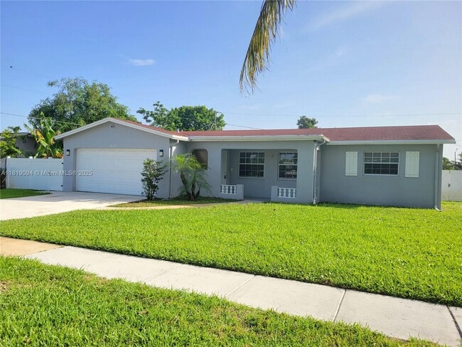 property at 1814 Oakmount Dr