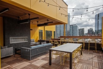 Oro Apartments in Portland, OR - Building Photo - Building Photo