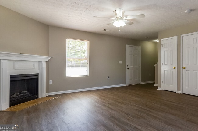 245 Coral Cir in Mcdonough, GA - Building Photo - Building Photo