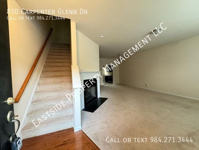 810 Carpenter Glenn Dr in Cary, NC - Building Photo - Building Photo