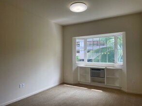 1800 Kaioo Dr in Honolulu, HI - Building Photo - Building Photo