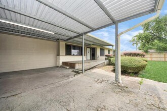 6410 Storey Dr in Humble, TX - Building Photo - Building Photo