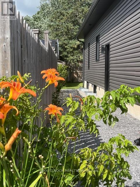 15 Sainte Jeanne D'Arc St in Russell, ON - Building Photo - Building Photo