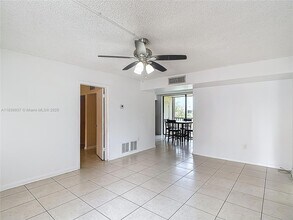 8420 SW 133rd Avenue Rd, Unit 412 in Miami, FL - Building Photo - Building Photo