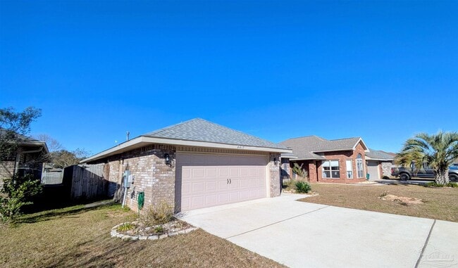 4417 Fiske St in Milton, FL - Building Photo - Building Photo