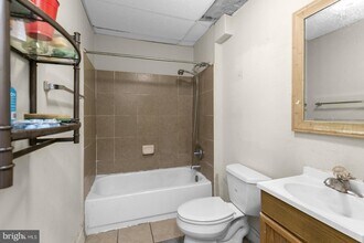 4034 BARING St-Unit -2 in Philadelphia, PA - Building Photo - Building Photo