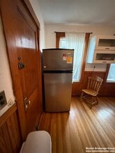 68 Belden St, Unit #2 in Boston, MA - Foto de edificio - Building Photo