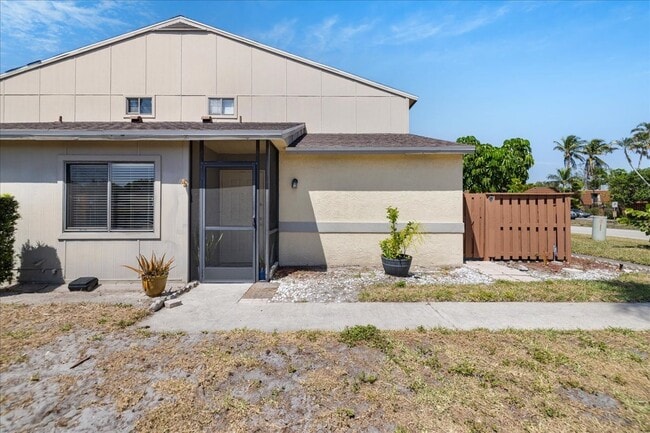 property at 5276 Cedarbend Dr