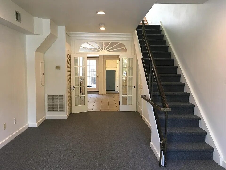 702 N 2nd St, Unit #A in Philadelphia, PA - Building Photo