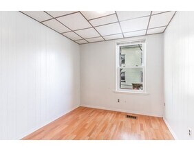 533 Boston St-Unit -1 in Lynn, MA - Building Photo - Building Photo