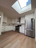 6534 Peach Ave, Unit A in Van Nuys, CA - Building Photo