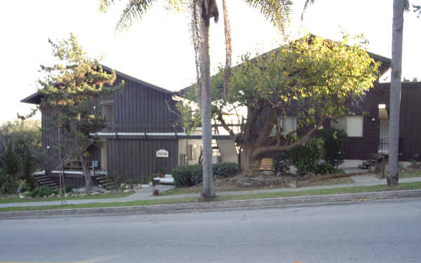 3338 S Gaffey St in San Pedro, CA - Foto de edificio