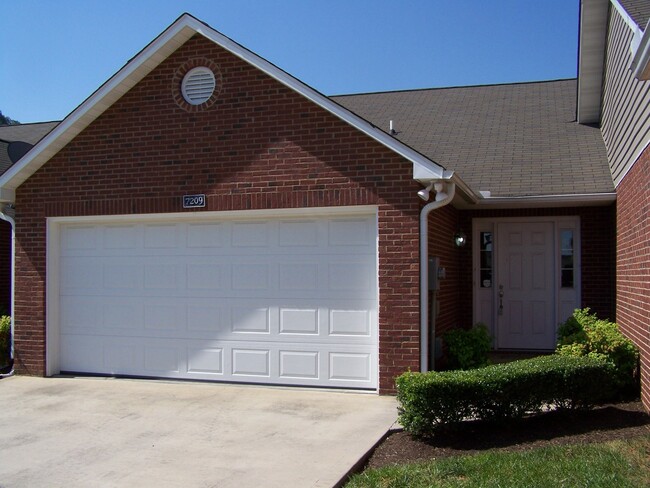property at 7209 Long Shot Ln