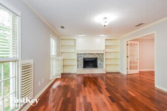 1214 Hollytree Ct in Snellville, GA - Building Photo - Building Photo