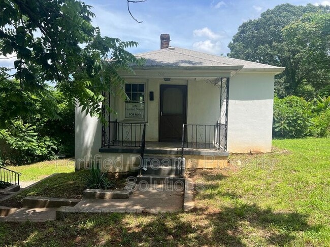 property at 2601 Stockton St