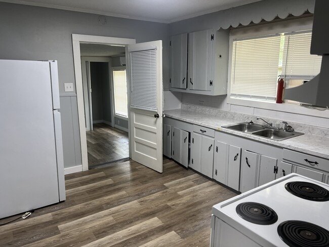 22 Collins St in Hattiesburg, MS - Building Photo - Building Photo