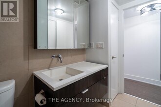 508 Wellington St W in Toronto, ON - Building Photo - Building Photo
