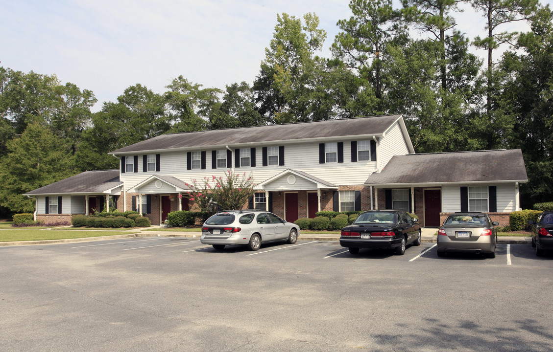 Magnolia Lane in Bloomingdale, GA - Foto de edificio