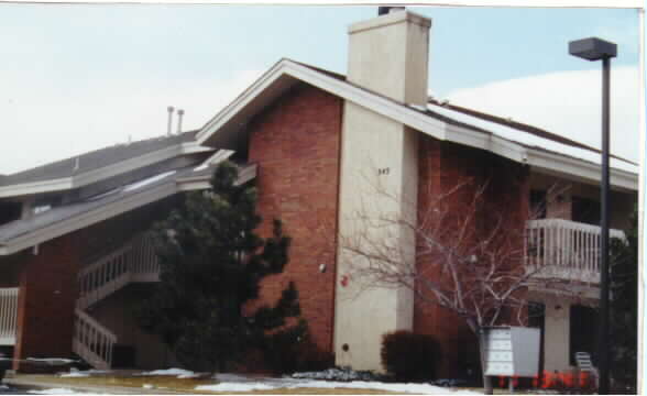 Village Pines Condominiums in Boulder, CO - Building Photo - Building Photo