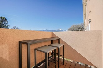 2220 E La Salle St, Unit 102 in Colorado Springs, CO - Foto de edificio - Building Photo