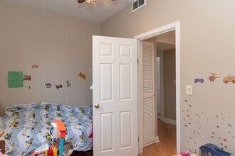 3144 Oakley N Ave, Unit 3C in Chicago, IL - Building Photo - Building Photo