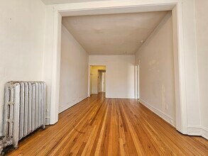 709 W Cornelia Ave in Chicago, IL - Building Photo - Building Photo