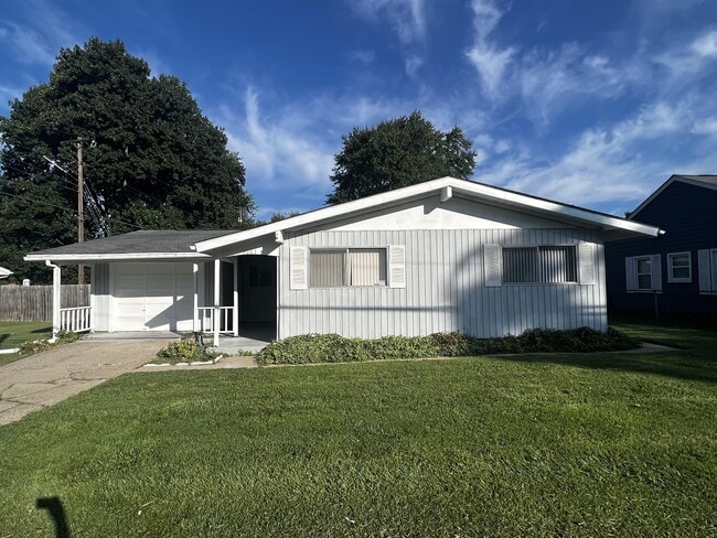 property at 2003 E 8th St