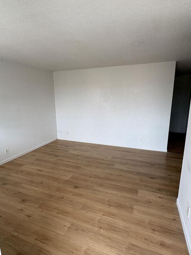 property at 1406 Barton Rd