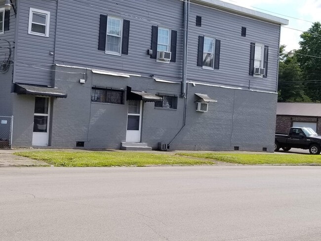 301 S 21st St, Unit 3