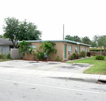 2833 NW 7th St in Fort Lauderdale, FL - Building Photo