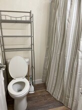 506 2nd Ave, Unit A in Zillah, WA - Building Photo - Building Photo