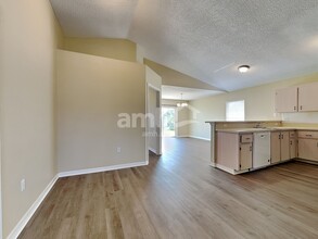 300 Miami Pl in Kissimmee, FL - Building Photo - Building Photo