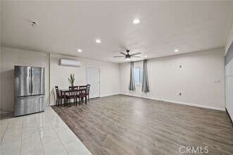 10250 Western Ave-Unit -2 in Downey, CA - Foto de edificio - Building Photo