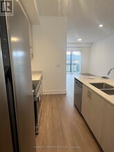 4 Chestnut Ct in Aurora, ON - Building Photo - Building Photo