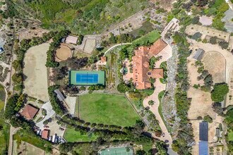 5305 La Crescenta Rd in Rancho Santa Fe, CA - Building Photo - Building Photo