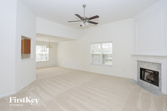 7703 Nicolette Ct in Charlotte, NC - Building Photo - Building Photo
