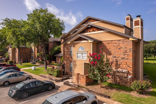 Fairway Greens in Dallas, TX - Foto de edificio - Building Photo