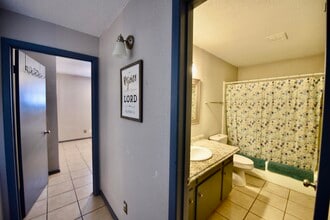 710 W Cantu Rd in Del Rio, TX - Building Photo - Building Photo