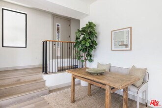 172 S Avenue 58 in Los Angeles, CA - Building Photo - Building Photo