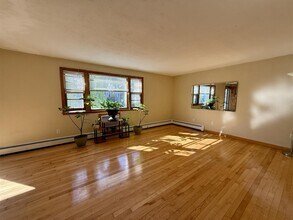 35 Ware St in Somerville, MA - Building Photo - Building Photo