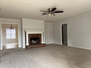 2214 Cherry Creek Cir in Bryant, AR - Building Photo - Building Photo